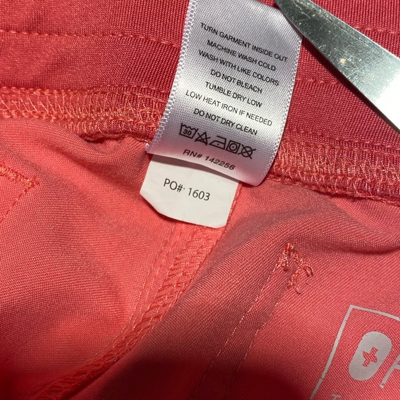 FIGS Technical Pants Pink - Picture 9 of 9